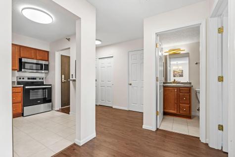 78 10th Street E Saint Paul MN 55101