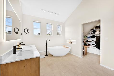 2243 N Star Road Duluth MN 55804