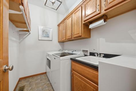 749 Ali Lane Victoria MN 55386