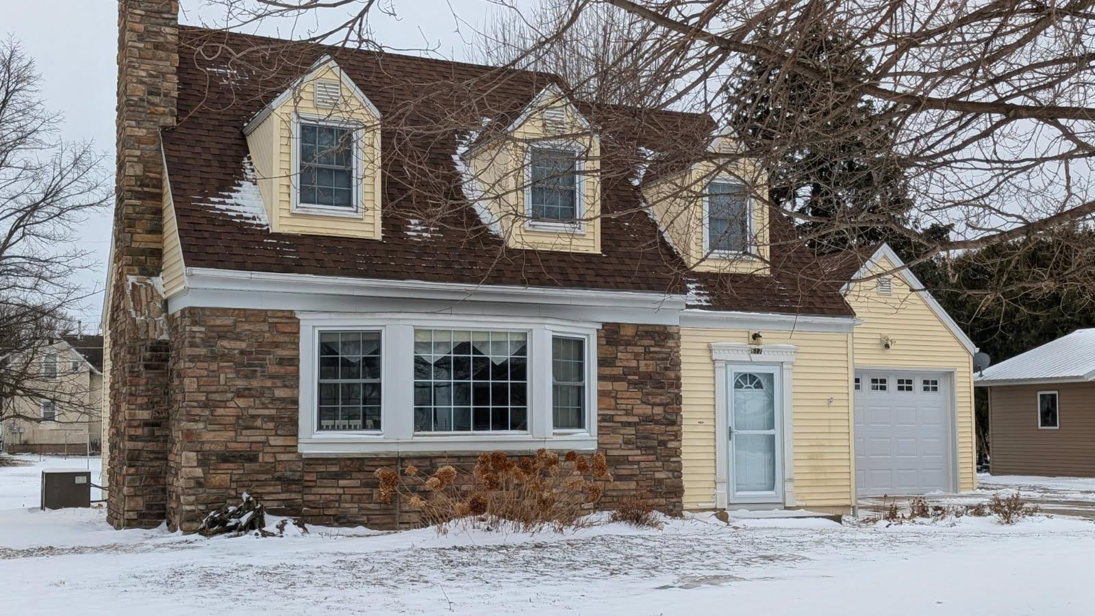617 12th Avenue Clarkfield MN 56223