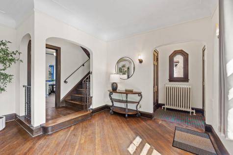 3136 Dupont Avenue S Minneapolis MN 55408
