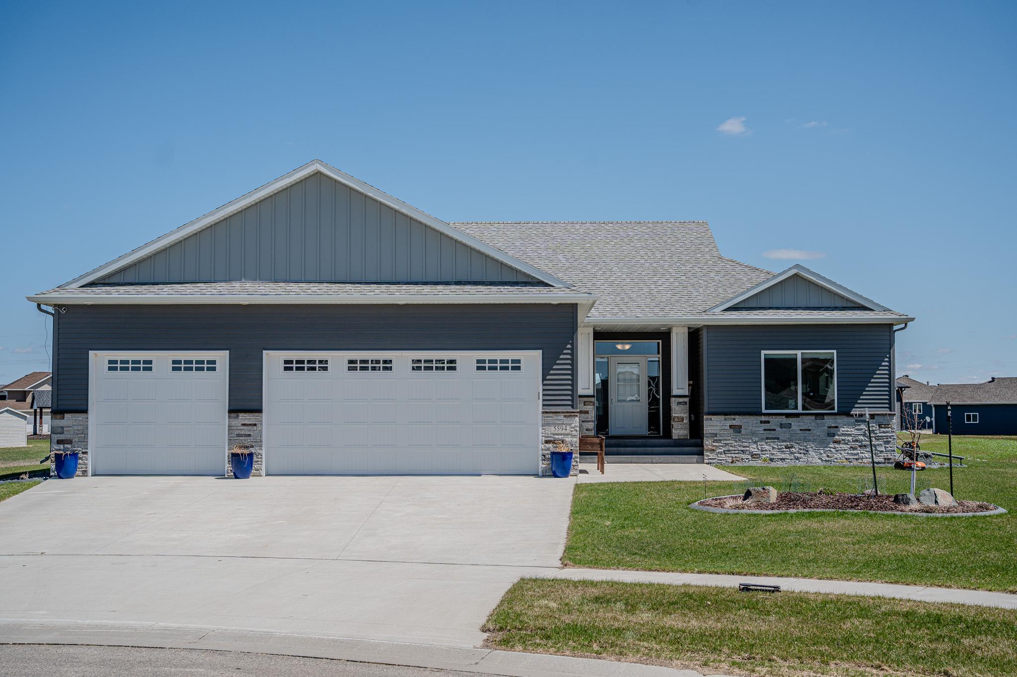 5594 43rd Street S Fargo ND 58104