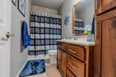 5594 43rd Street S Fargo ND 58104