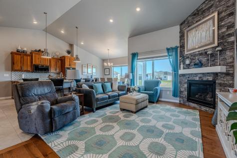 5594 43rd Street S Fargo ND 58104