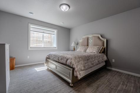 5594 43rd Street S Fargo ND 58104