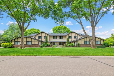 5961 Dellwood Avenue Shoreview MN 55126