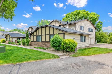 5961 Dellwood Avenue Shoreview MN 55126