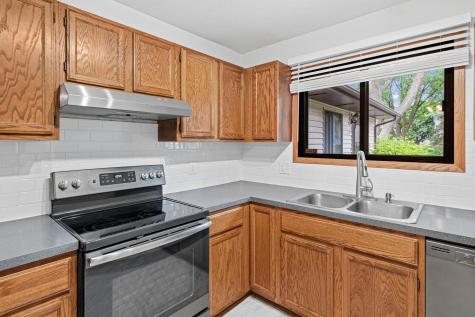 5961 Dellwood Avenue Shoreview MN 55126