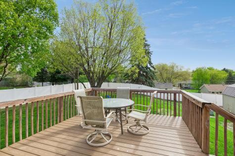 631 Greenway Avenue N Oakdale MN 55128