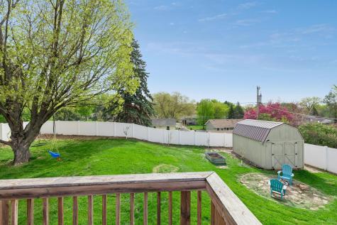631 Greenway Avenue N Oakdale MN 55128