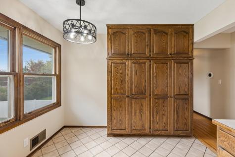 631 Greenway Avenue N Oakdale MN 55128