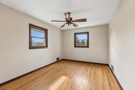 631 Greenway Avenue N Oakdale MN 55128