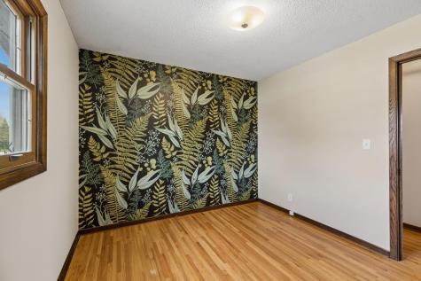 631 Greenway Avenue N Oakdale MN 55128