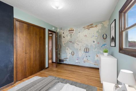 631 Greenway Avenue N Oakdale MN 55128
