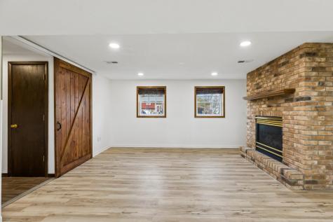 631 Greenway Avenue N Oakdale MN 55128