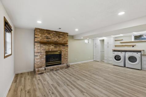 631 Greenway Avenue N Oakdale MN 55128