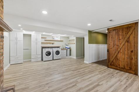 631 Greenway Avenue N Oakdale MN 55128