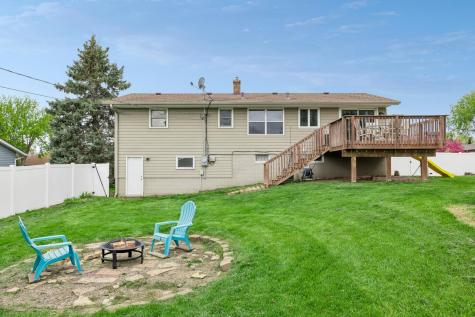631 Greenway Avenue N Oakdale MN 55128
