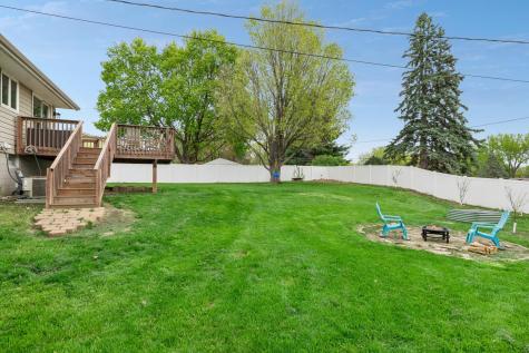 631 Greenway Avenue N Oakdale MN 55128