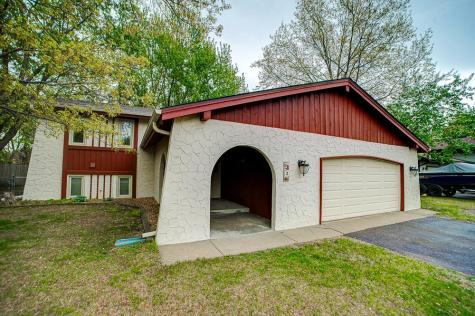 9721 Austin Street NE Blaine MN 55014