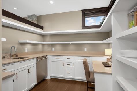 3776 Woodland Cove Parkway Excelsior MN 55331
