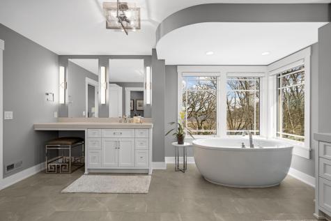 3776 Woodland Cove Parkway Excelsior MN 55331