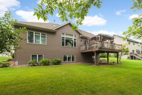 18481 98th Place N Maple Grove, MN 55311 | 7035888 | LandVest