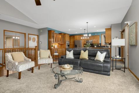 18481 98th Place N Maple Grove, MN 55311 | 7035888 | LandVest