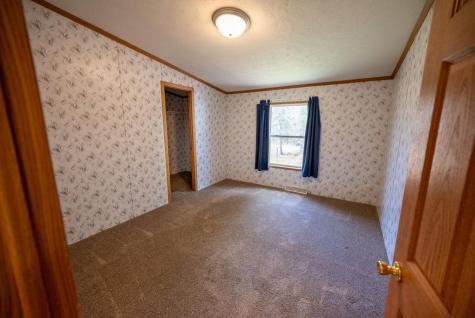 18354 327th Avenue Isle MN 56342