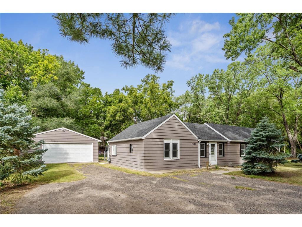 7527 Newton Avenue N Brooklyn Park MN 55444