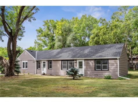 7527 Newton Avenue N Brooklyn Park MN 55444