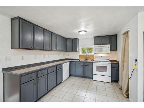 7527 Newton Avenue N Brooklyn Park MN 55444
