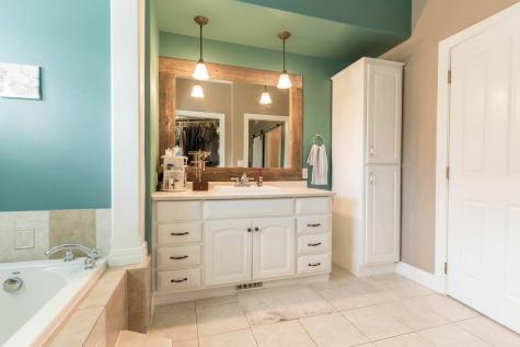 1020 Verlin Lane Fergus Falls MN 56537