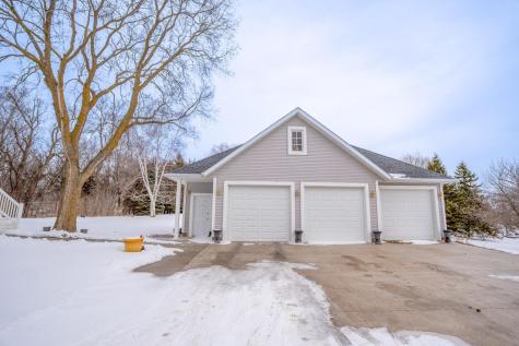 6077 Long Lake Road Willmar MN 56201