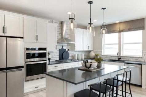 10259 Mcgregor Boulevard Woodbury MN 55129