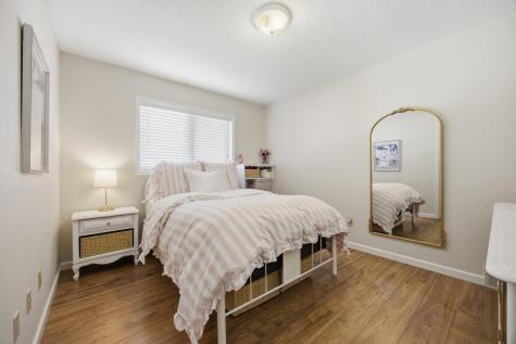 2504 33rd Street S Fargo ND 58103