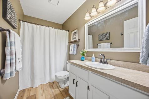 2504 33rd Street S Fargo ND 58103