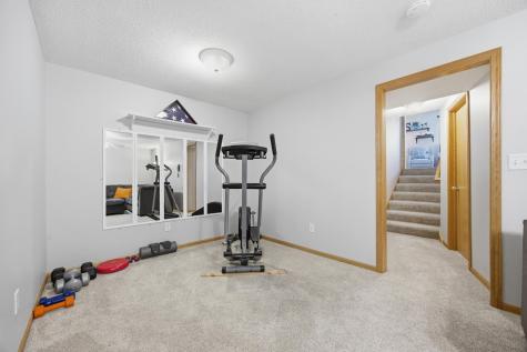 2504 33rd Street S Fargo ND 58103