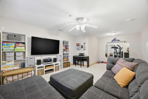 2504 33rd Street S Fargo ND 58103
