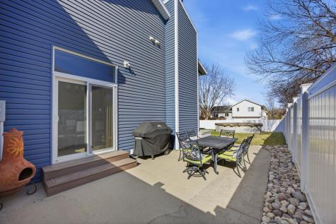 2504 33rd Street S Fargo ND 58103