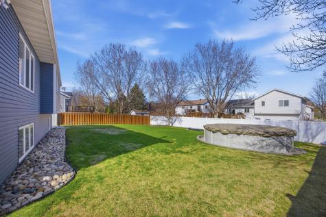 2504 33rd Street S Fargo ND 58103