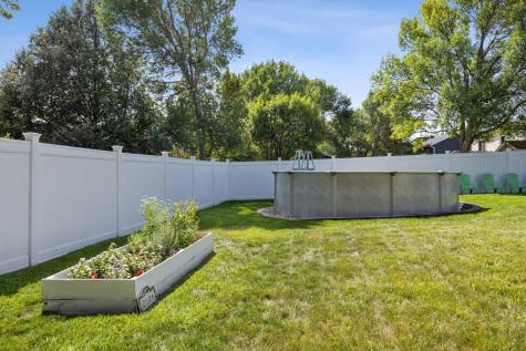 2504 33rd Street S Fargo ND 58103