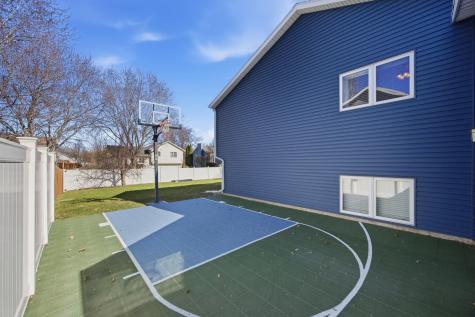 2504 33rd Street S Fargo ND 58103