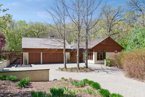 20545 Linden Road Deephaven MN 55331