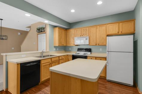 13915 52nd Avenue N Plymouth MN 55446