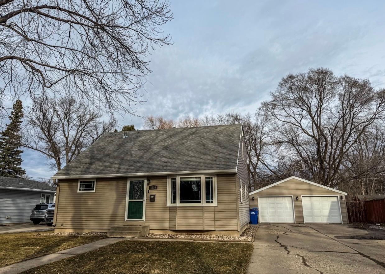 1810 15th Street S Fargo ND 58103