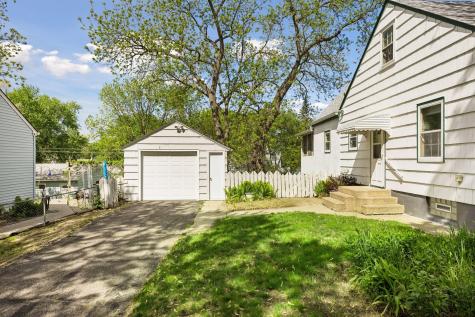3509 Quail Avenue N Crystal MN 55422