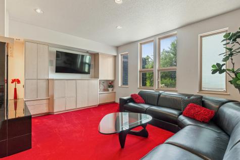 2878 Lilac Lane N Fargo ND 58102