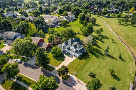 2878 Lilac Lane N Fargo ND 58102
