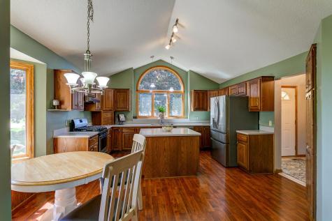 7488 Newbury Road Woodbury MN 55125